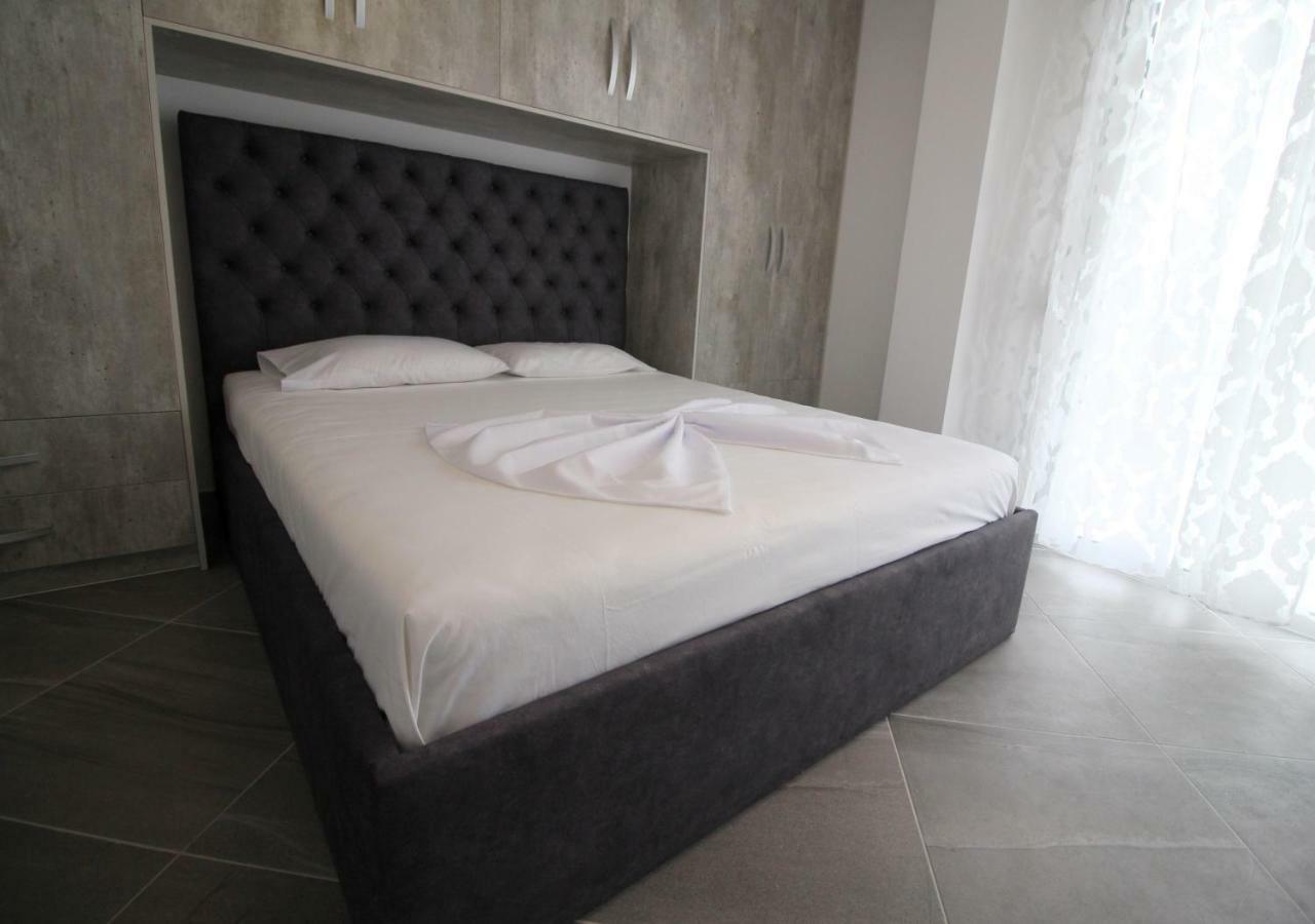 Le Gjero Luxury Villa Εξαμίλιο Εξωτερικό φωτογραφία