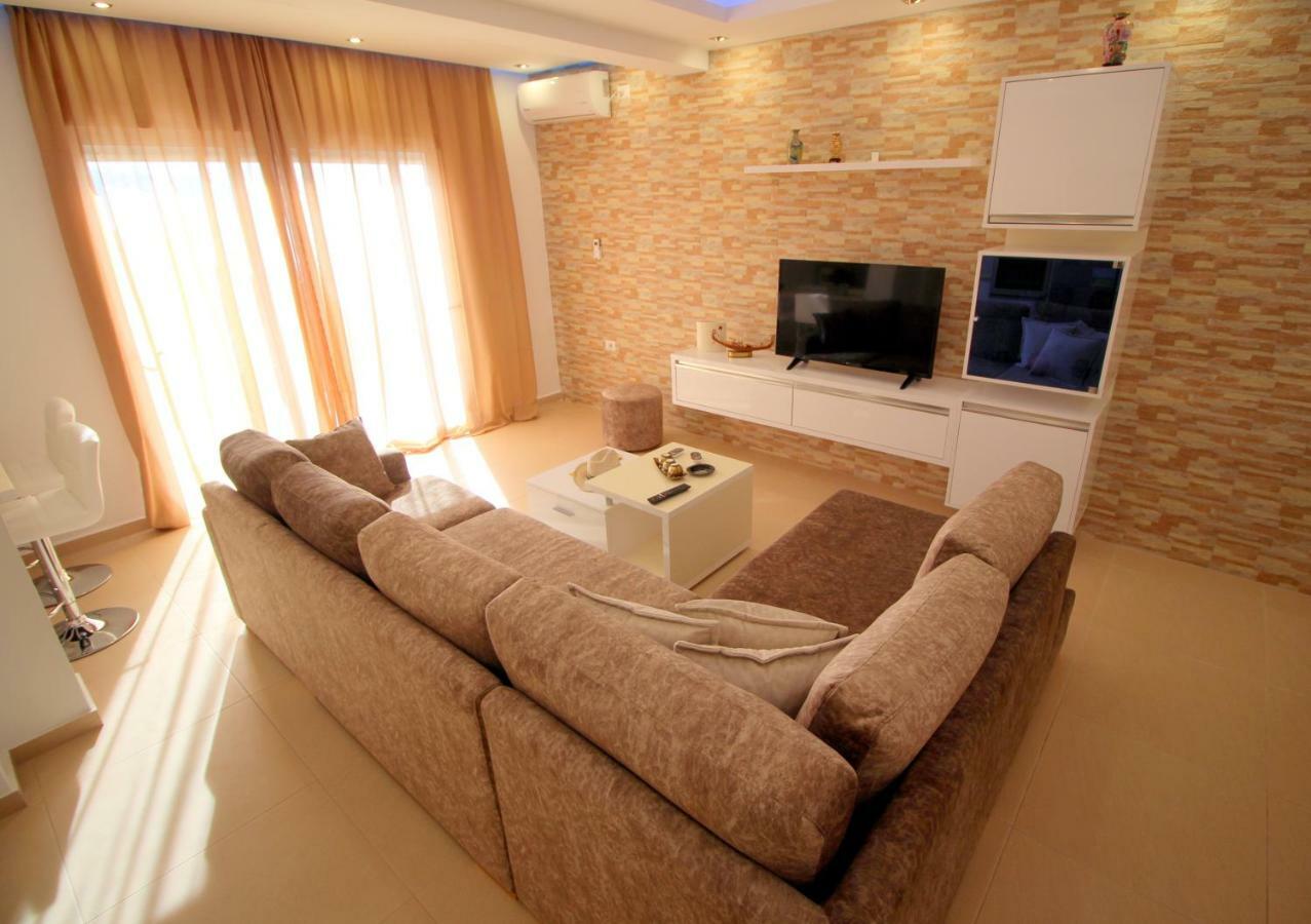 Le Gjero Luxury Villa Εξαμίλιο Εξωτερικό φωτογραφία