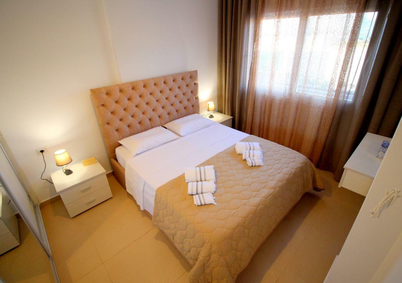 Le Gjero Luxury Villa Εξαμίλιο Εξωτερικό φωτογραφία