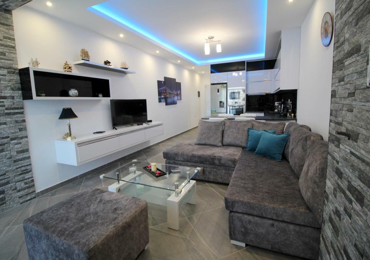 Le Gjero Luxury Villa Εξαμίλιο Εξωτερικό φωτογραφία
