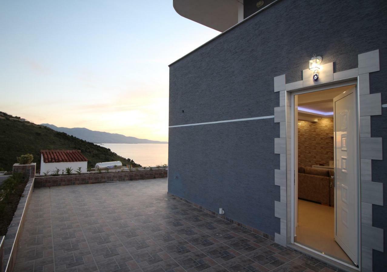 Le Gjero Luxury Villa Εξαμίλιο Εξωτερικό φωτογραφία